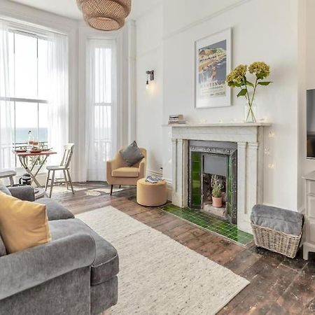 Beach Apartment Hastings Esterno foto